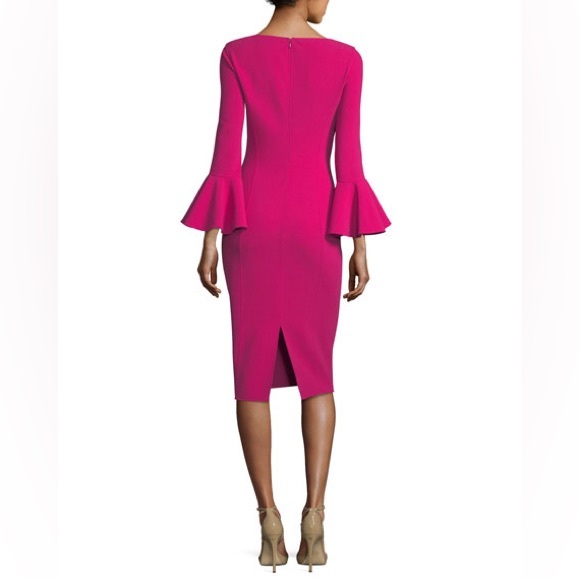 Bell Cuff Sheath Dress
Michael Kors - Picture 5 of 15